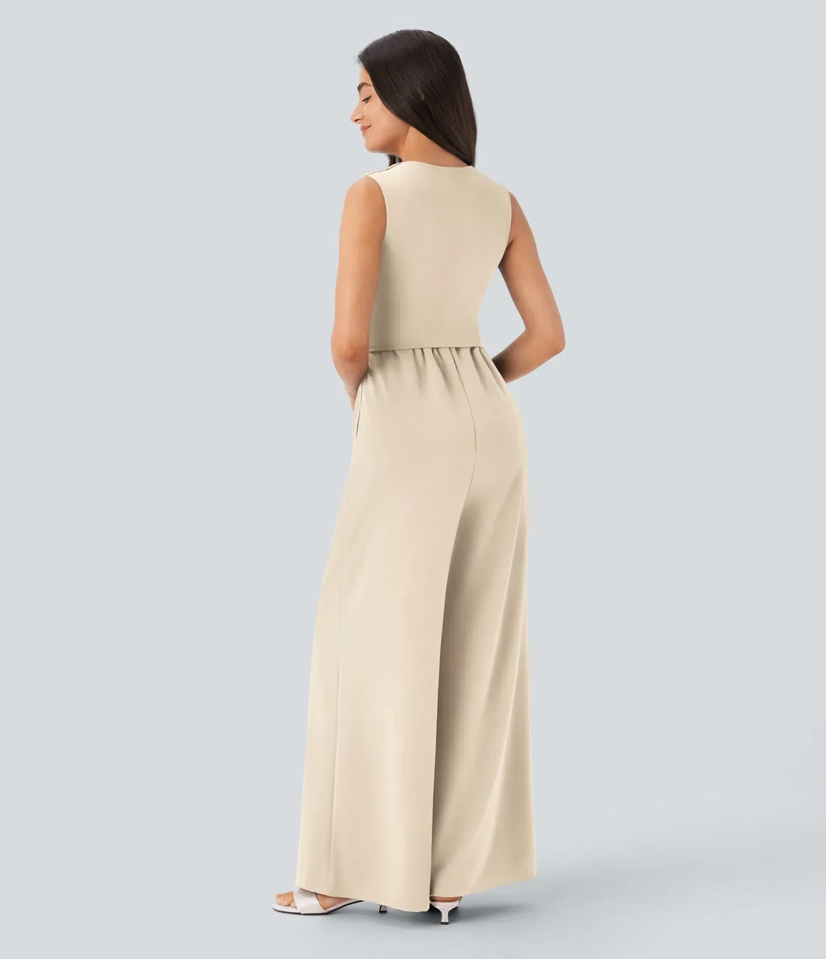 NOVA | Eleganter Jumpsuit mit V-Ausschnitt und weiter Palazzo-Hose | Mit Taschen