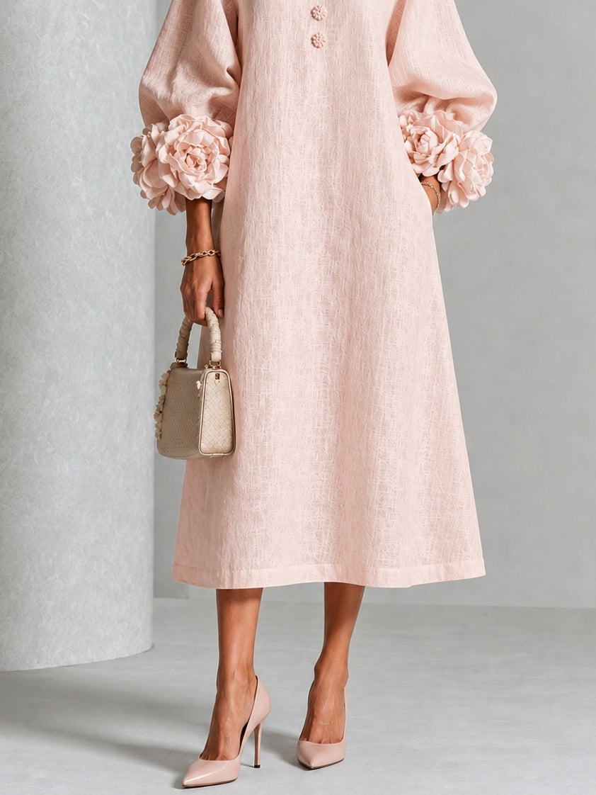 Rosa Floral Hemdblusenkleid mit auffälligen Blumenmanschetten