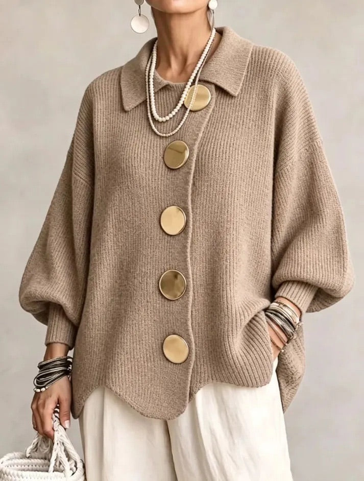 Karina | Grobstrickjacke mit goldfarbenen Knöpfen