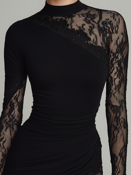 Noémie | Schwarzes Rollkragen-Minikleid mit Spitze, asymmetrischem Tüll und langen Ärmeln