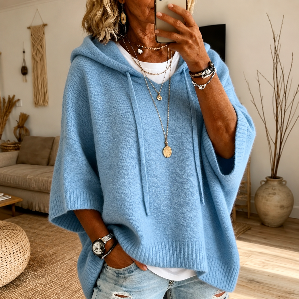 Lea | Kuscheliger Poncho-Pullover in Himmelblau