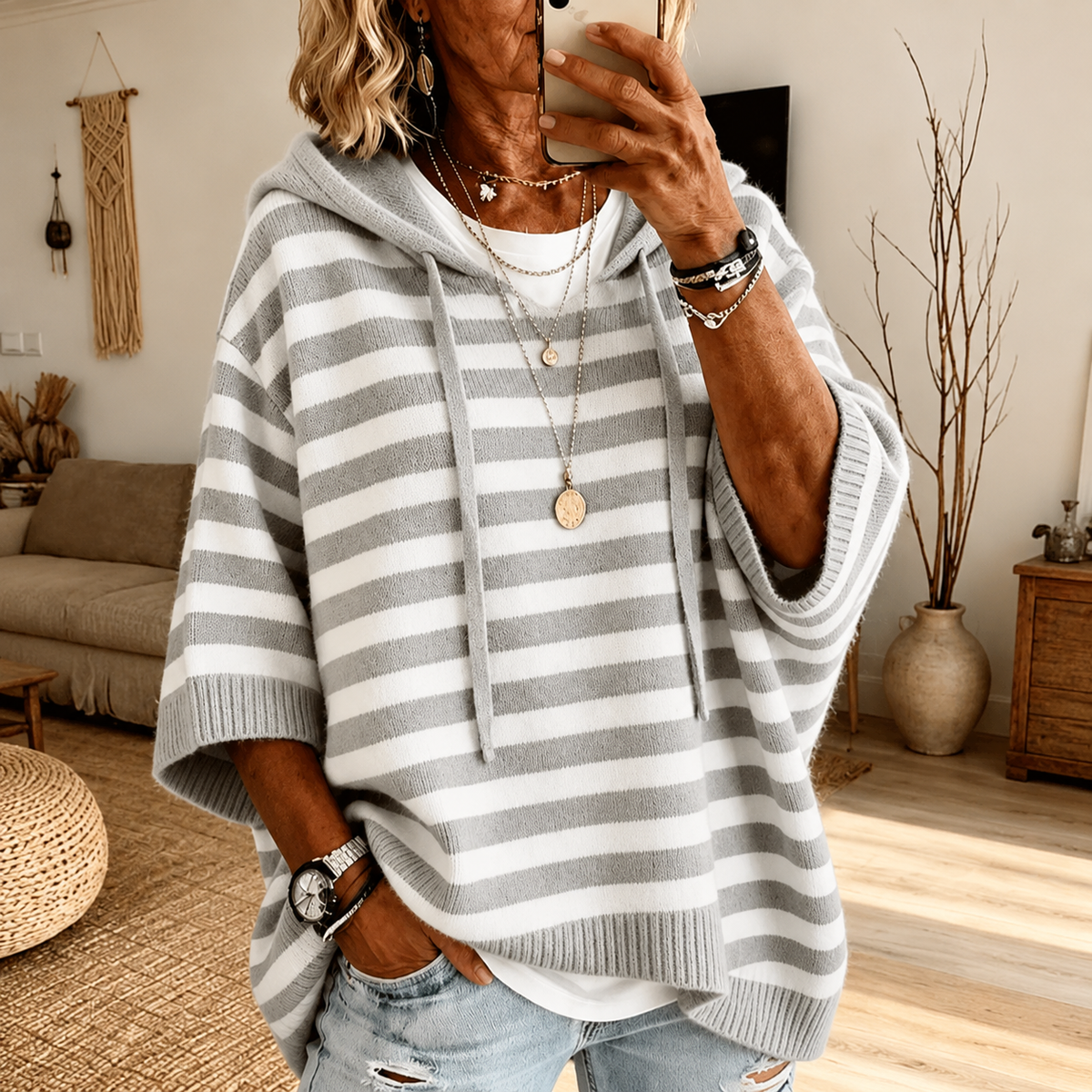Celine | Gestreifter Poncho-Pullover in Grau