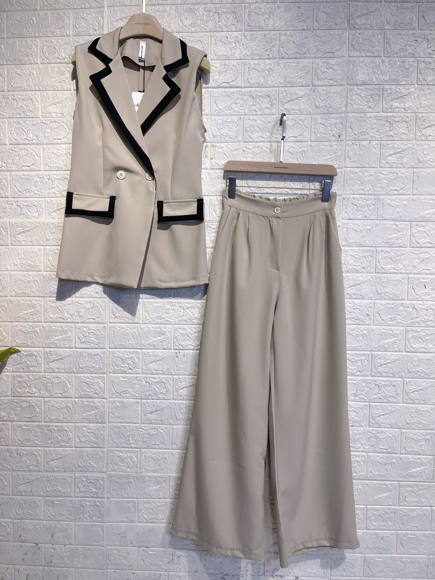 Traje de dama (chaqueta + pantalón)