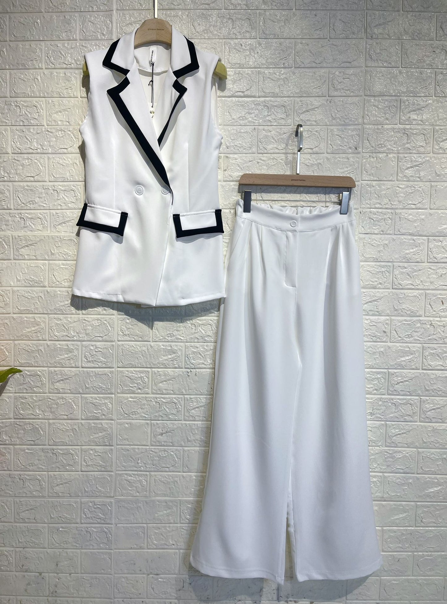Traje de dama (chaqueta + pantalón)