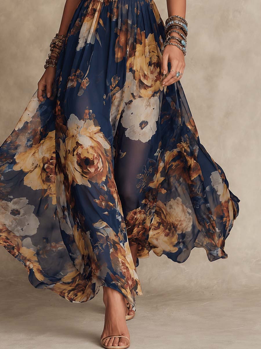 Adrienne | Maxikleid aus Marineblauem Chiffon mit Blumenmuster und feinen Trägern