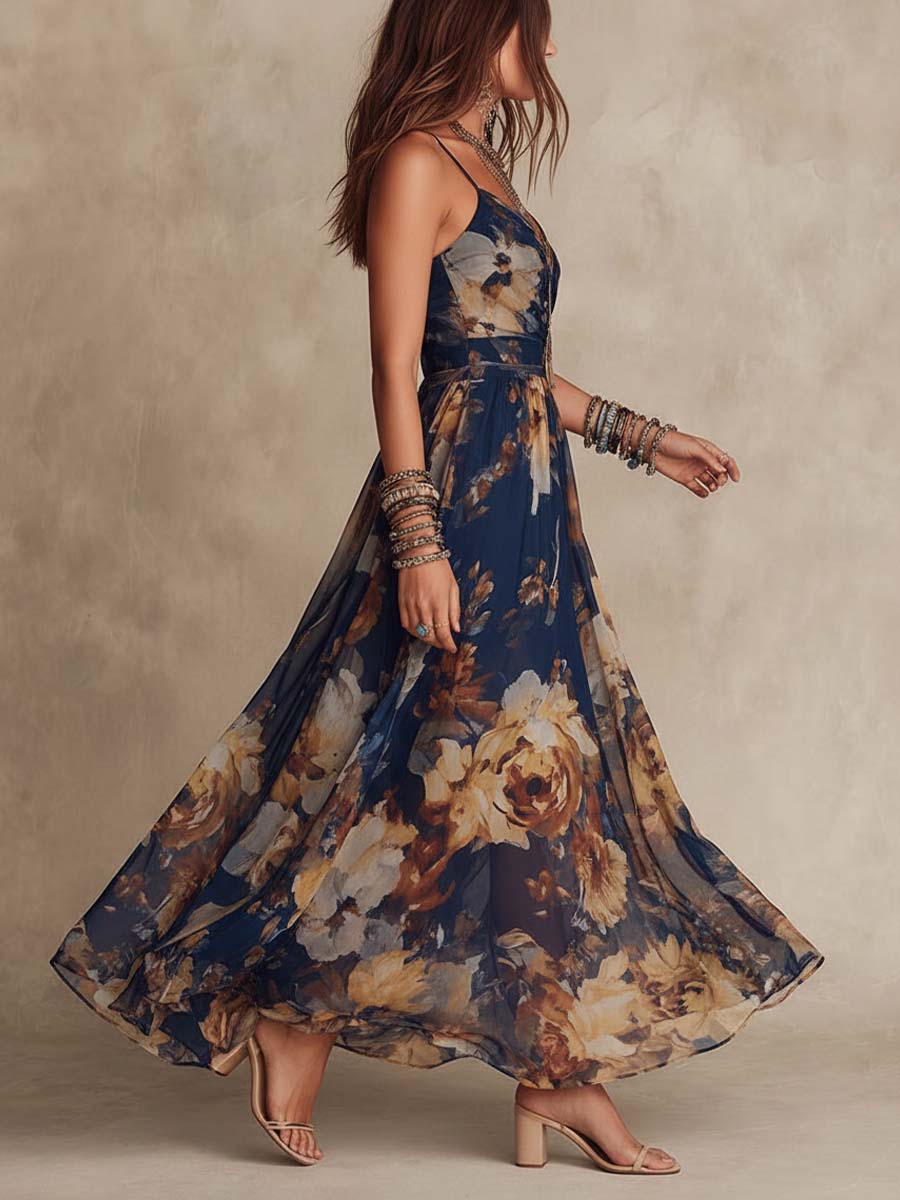 Adrienne | Maxikleid aus Marineblauem Chiffon mit Blumenmuster und feinen Trägern