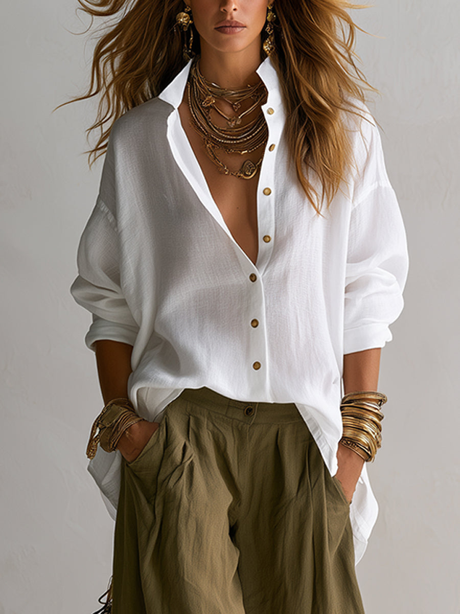 Capucine | Weite Weiße Bluse und Olivgrüne Lantern-Hose