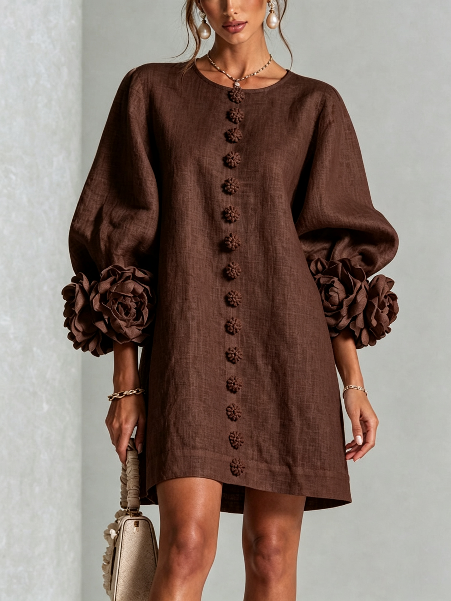 Weißes Blumendesign Hemdblusenkleid mit auffälligen Blumenknöpfen