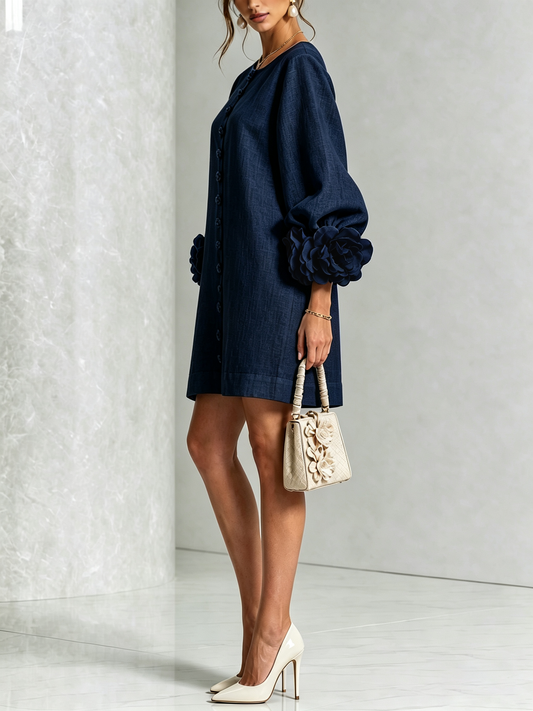 Blumenkleid mit Statement-Ärmeln – Marineblau