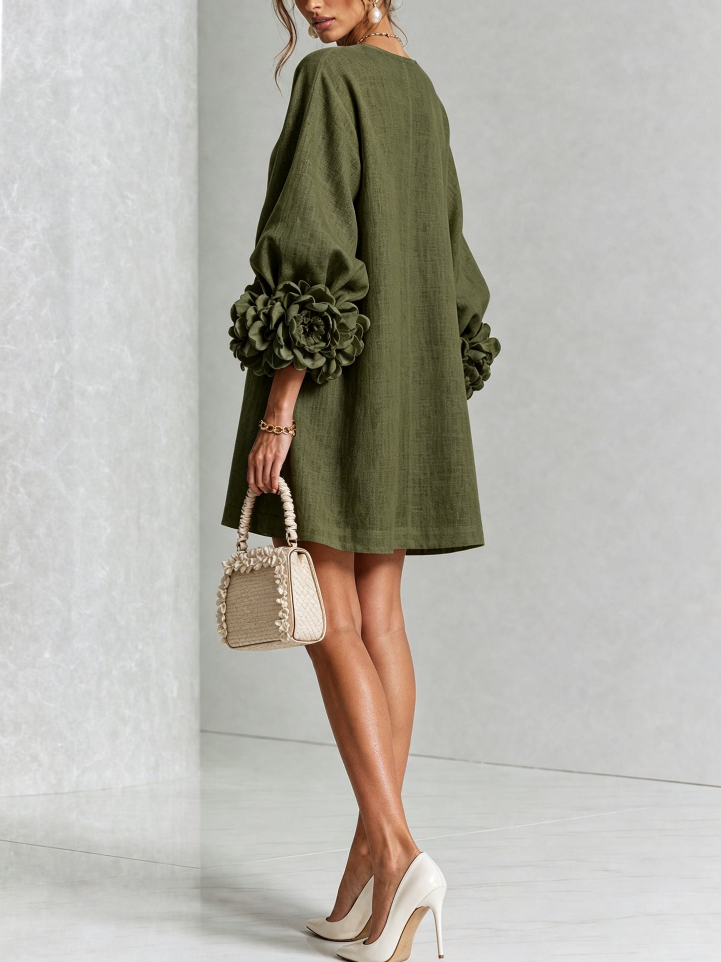 Weißes Blumendesign Hemdblusenkleid mit auffälligen Blumenknöpfen