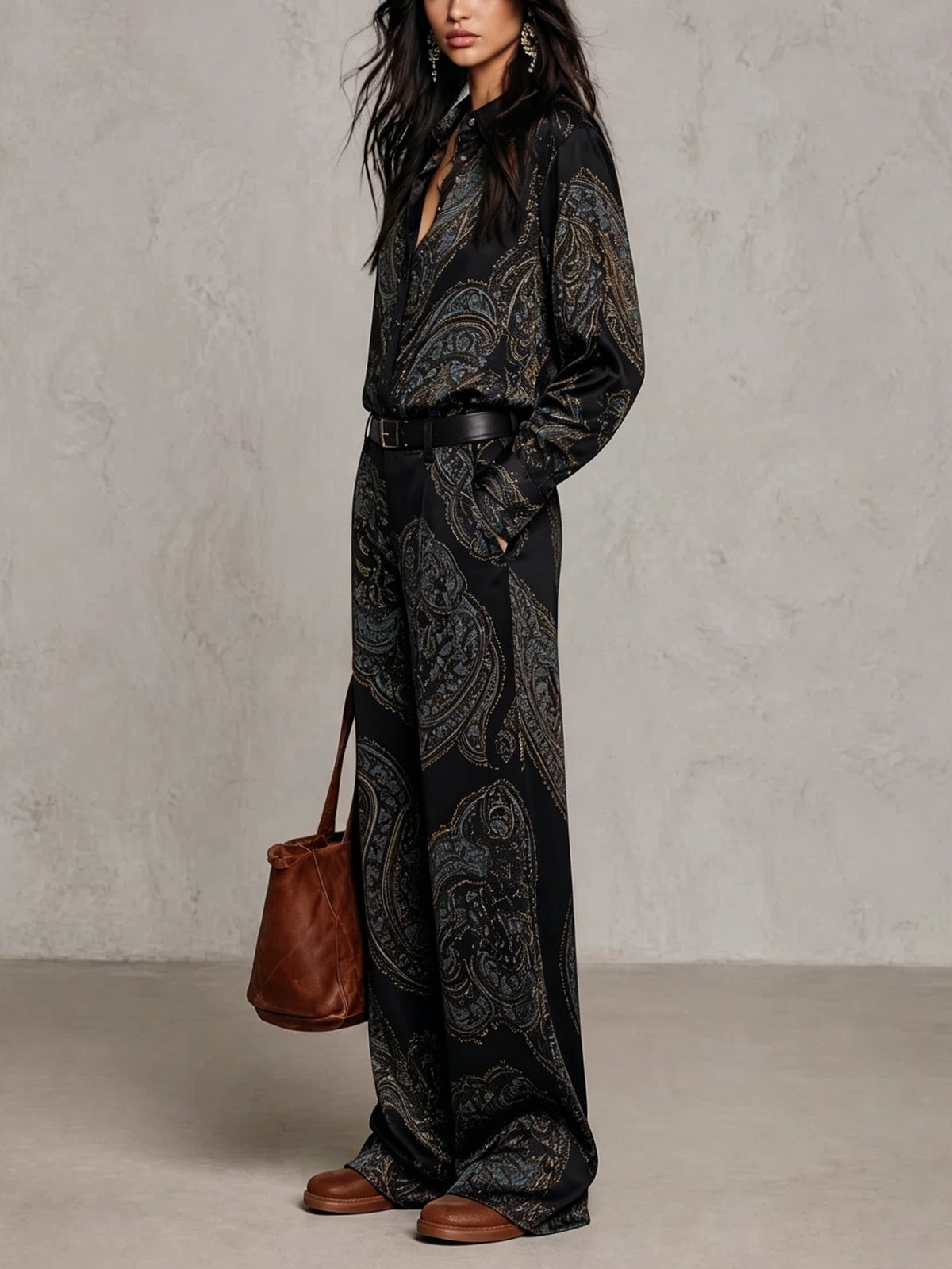 NOEMI – Elegantes Paisley-Zweiteiler-Set in Schwarz
