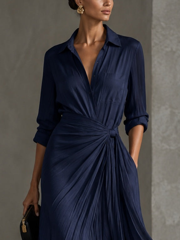 Gabrielle | Elegantes Maxikleid aus Marineblauem Hemdenstoff mit Knotendetail