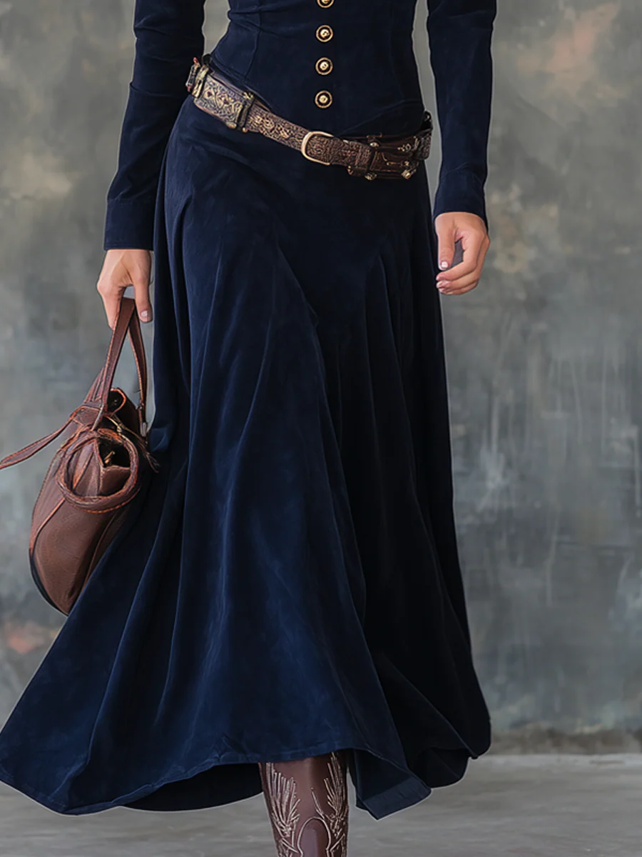 Marissa | Elegantes Velourslederkleid mit Knopfleiste