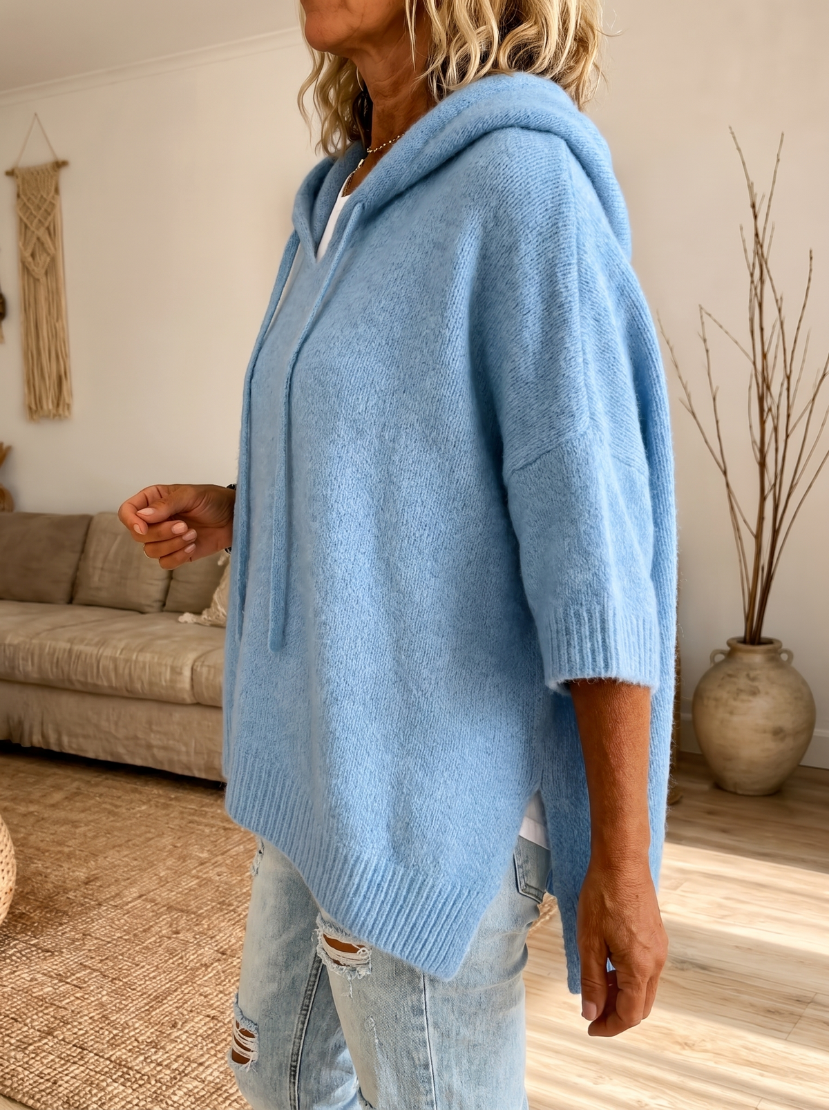 Lea | Kuscheliger Poncho-Pullover in Himmelblau