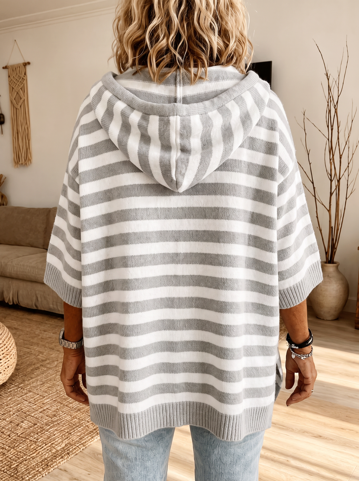 Celine | Gestreifter Poncho-Pullover in Grau