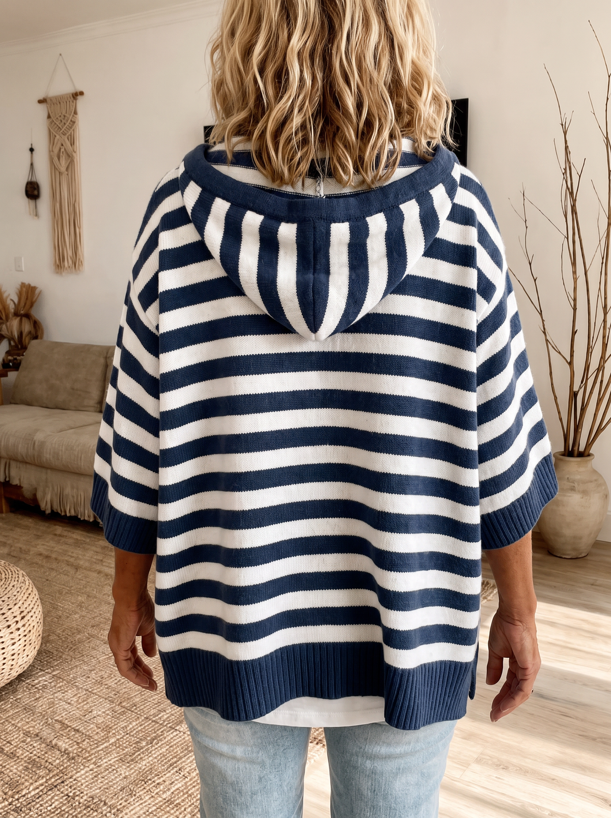 Marine | Gestreifter Poncho-Pullover in Marineblau