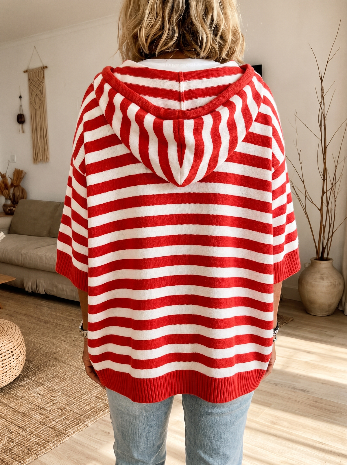 Charlotte | Gestreifter Poncho-Pullover in Rot