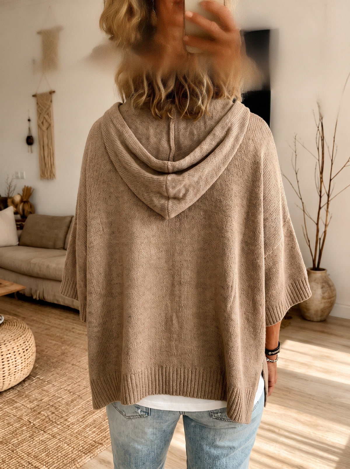 Manon | Kuscheliger Poncho-Pullover in Taupe