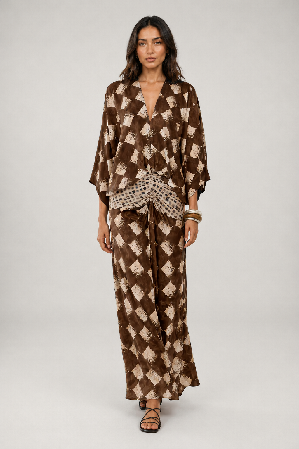 MAÉLIA – Maxikleid mit Terrakotta-Mosaikmuster