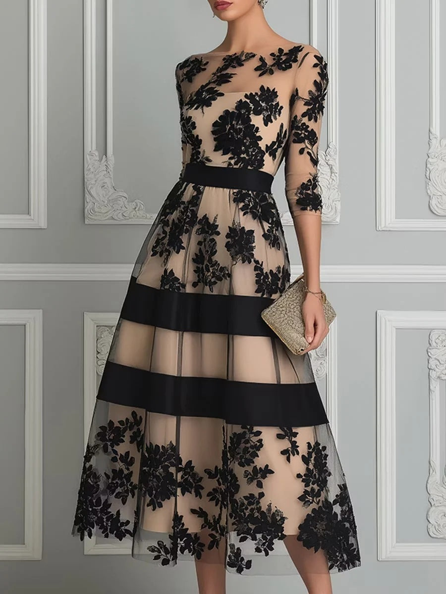 Erica – Elegantes Midi-Abendkleid mit Floralspitze und Tüll